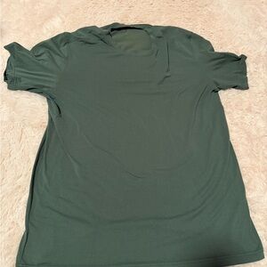 lululemon athletica Men's Dark Green Crew Neck Short Sleeve Tee